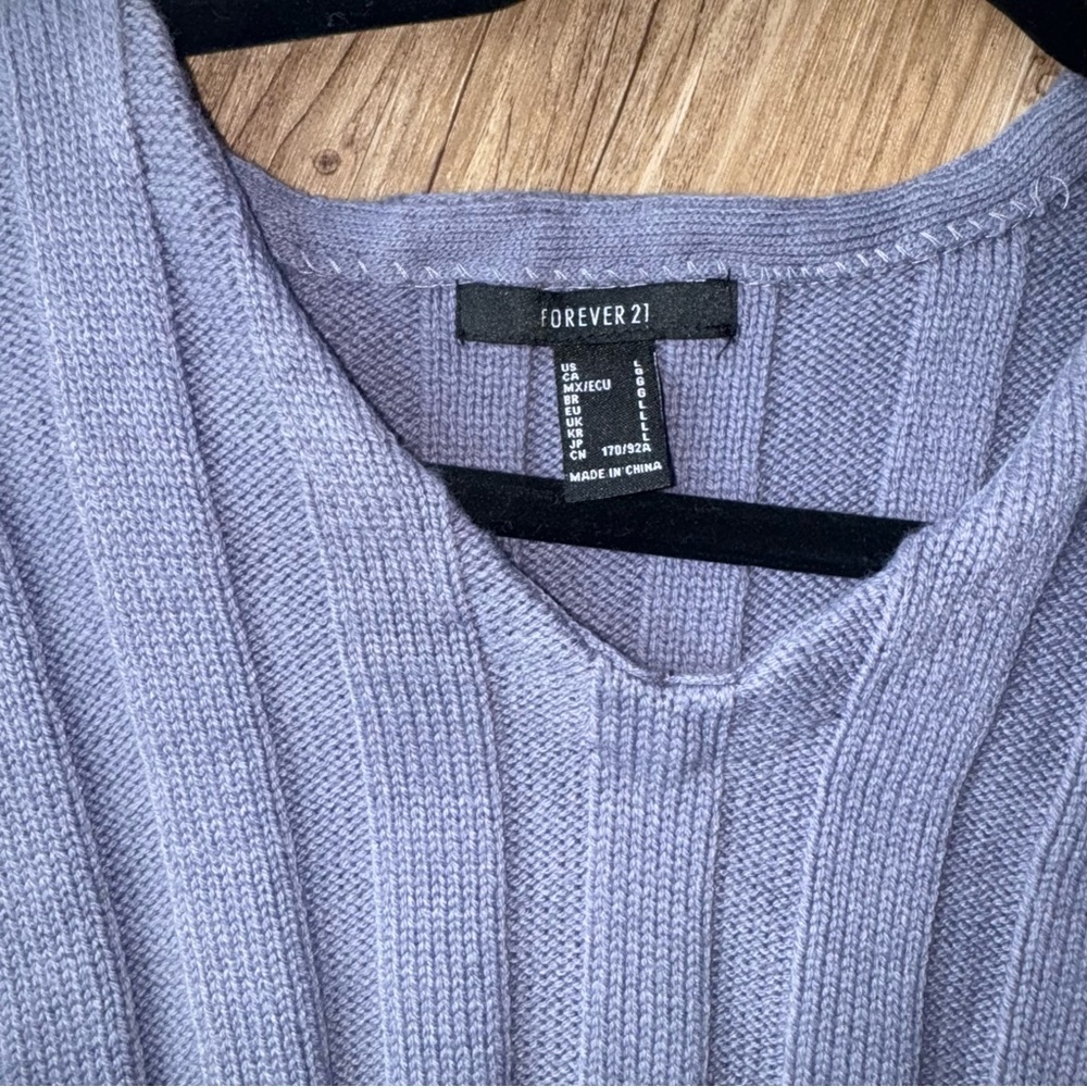Gray Ribbed Knit Cropped Sweater - Picture 3 of 3